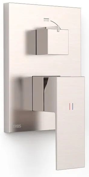 Смеситель для душа и ванны Tres Cuadro 10628001AC