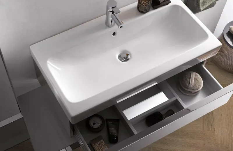 124060000i